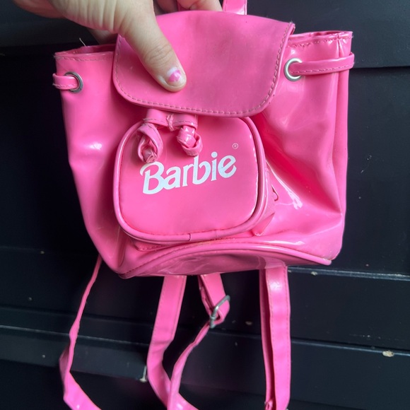 Retro 90s Y2K mini Barbie Glossy Pink Backpack Never Worn or used - Picture 5 of 5